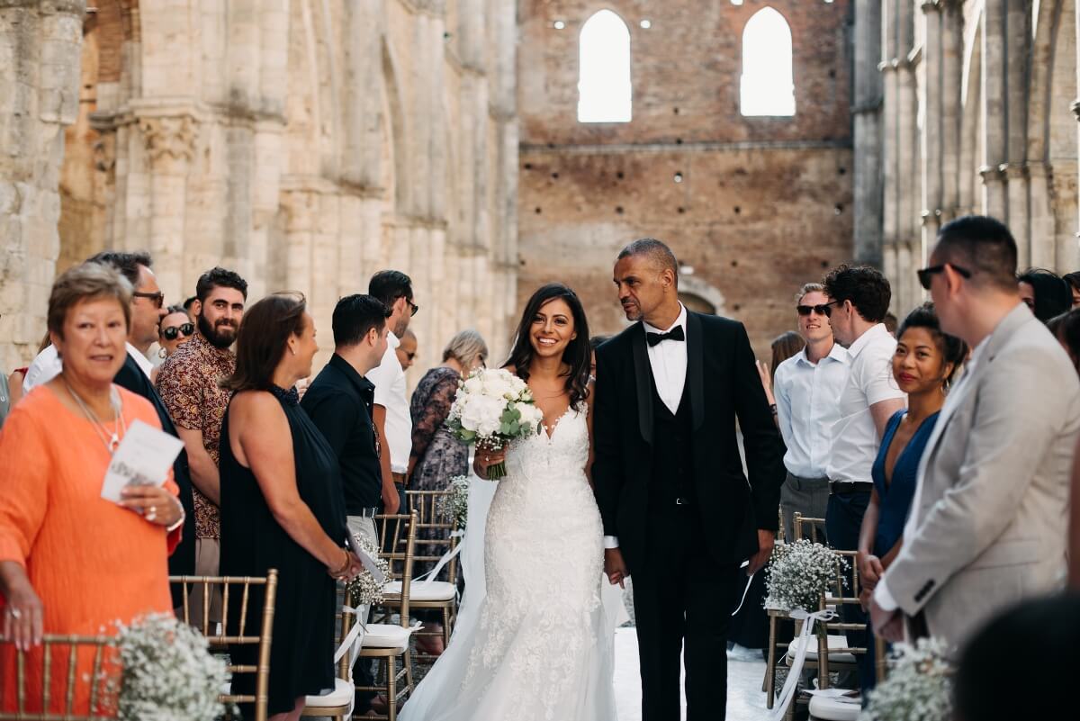 Wedding at San Galgano Abbey - Tuscany Wedding - Doblelente - Nira y Alberto