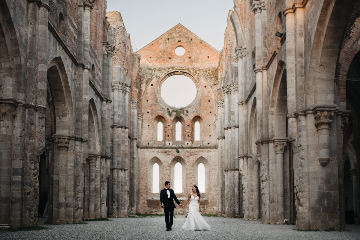 Wedding at San Galgano Abbey - Tuscany Wedding - Doblelente